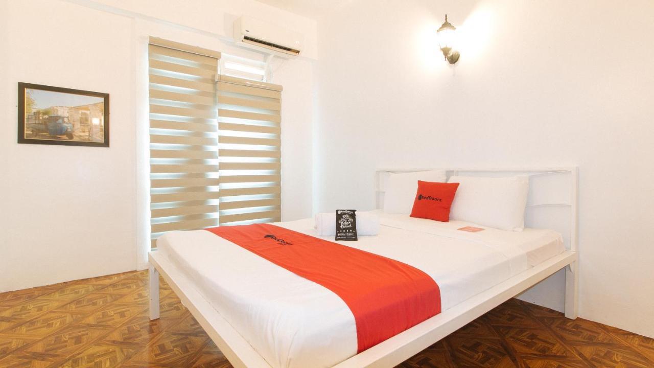 Hotel Reddoorz At The Providence Tower 2*